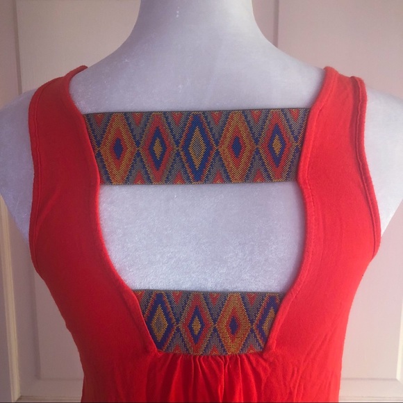 | Eyeshadow | Tank Top - Picture 2 of 3